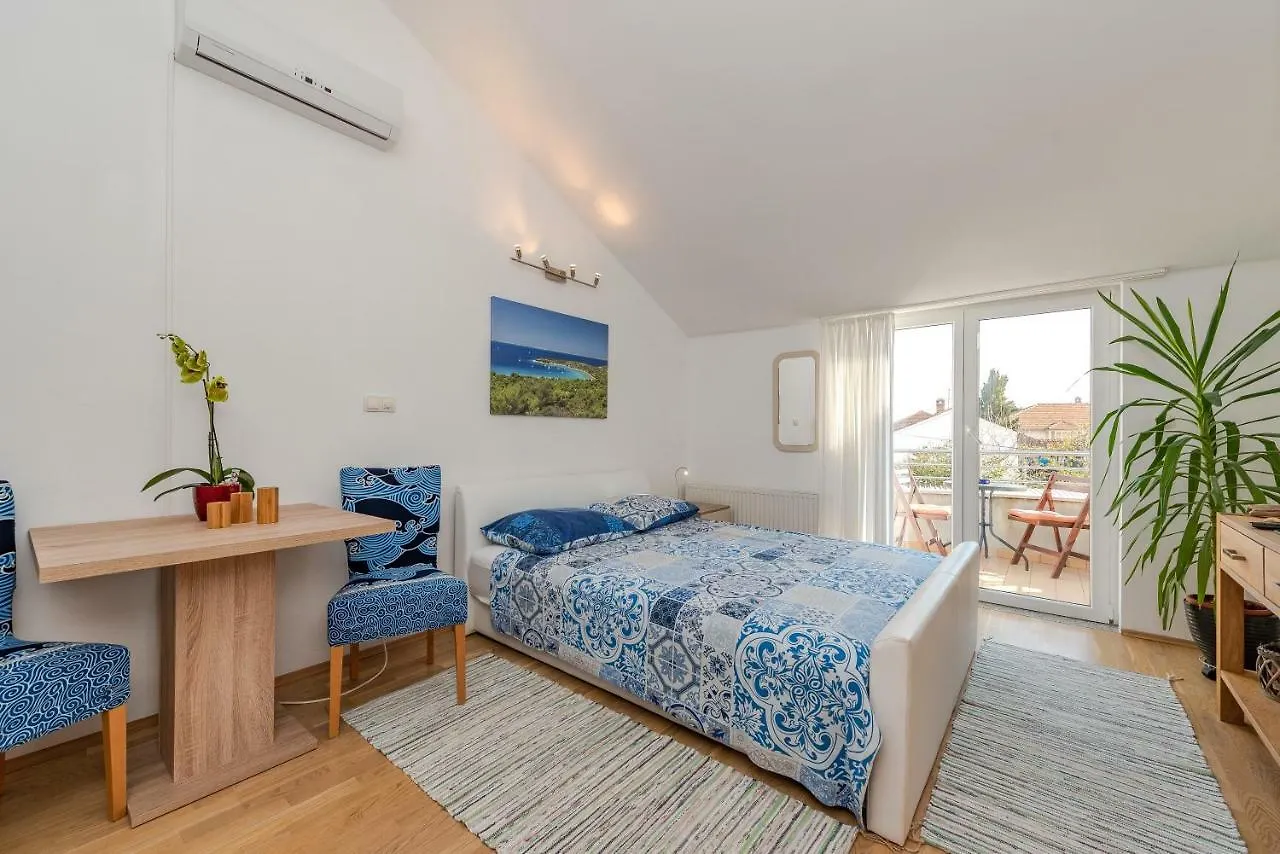 Romantic Oasis Apartments Zadar